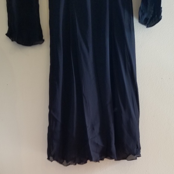 SALAAM black v-neck dress sheer sleeves - Picture 7 of 7